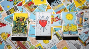 How to use tarot cards to heal from a breakup?